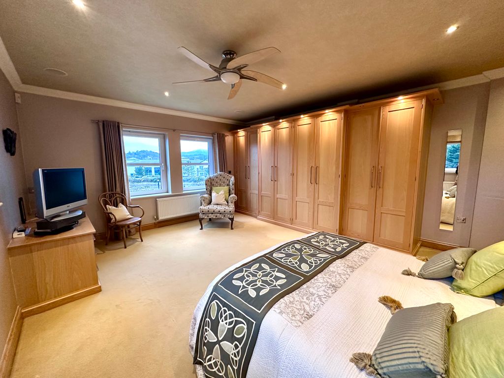 Additional image 20 of 2 bed penthouse to rentDeganwy Quay, Conwy LL31