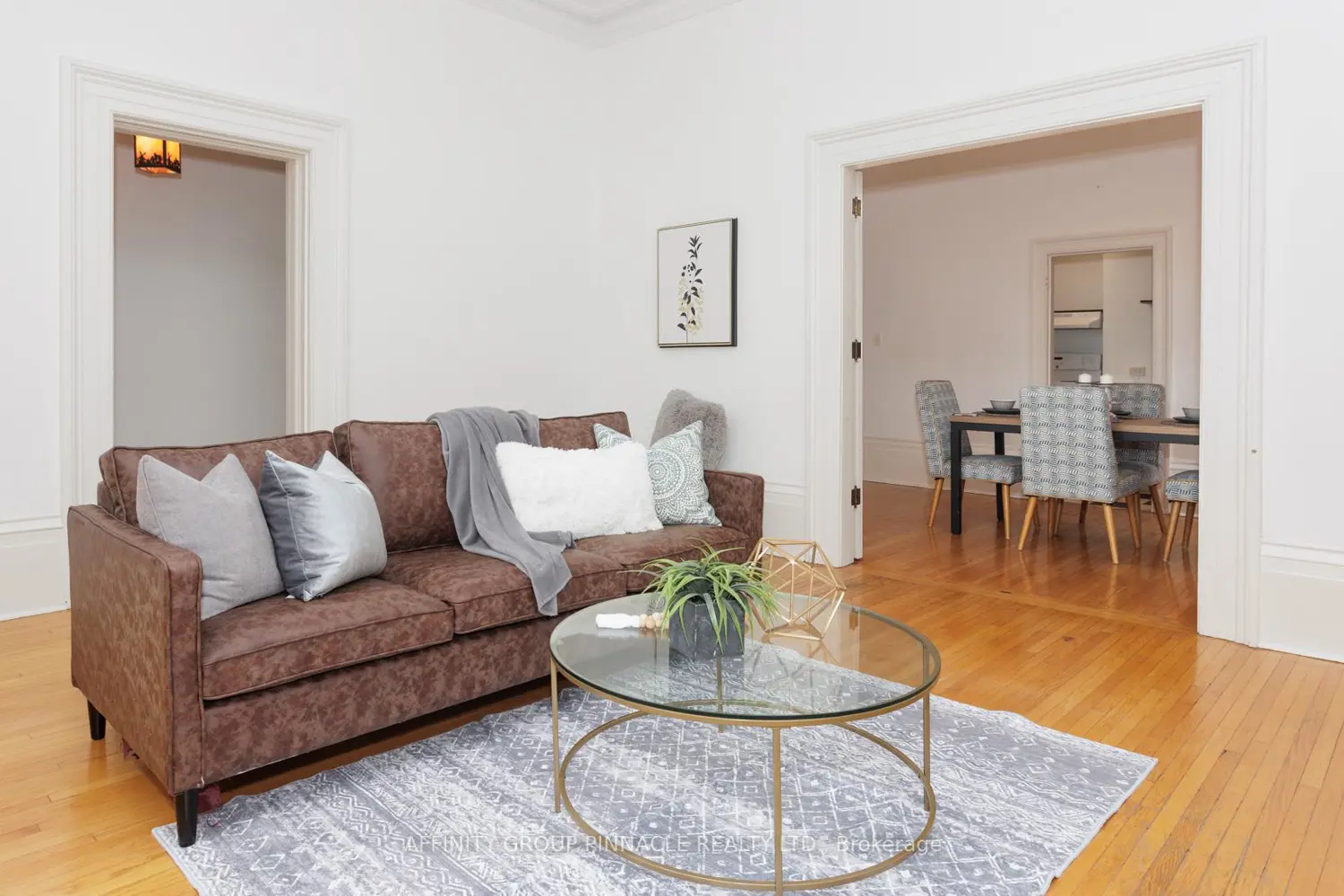 Additional image 3 of 12 Russell Street