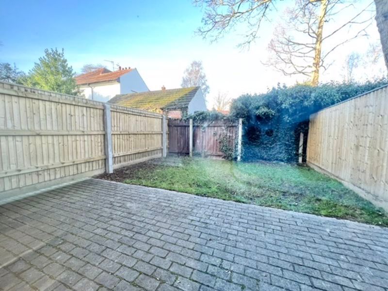 Additional image 16 of 4 bed semi-detached house to rentThe Curve, Welholme Avenue, Grimsby DN32