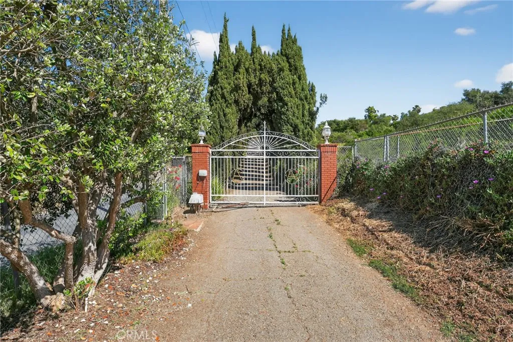 Additional image 32 of 10085 W Lilac Rd, Escondido, CA 92026