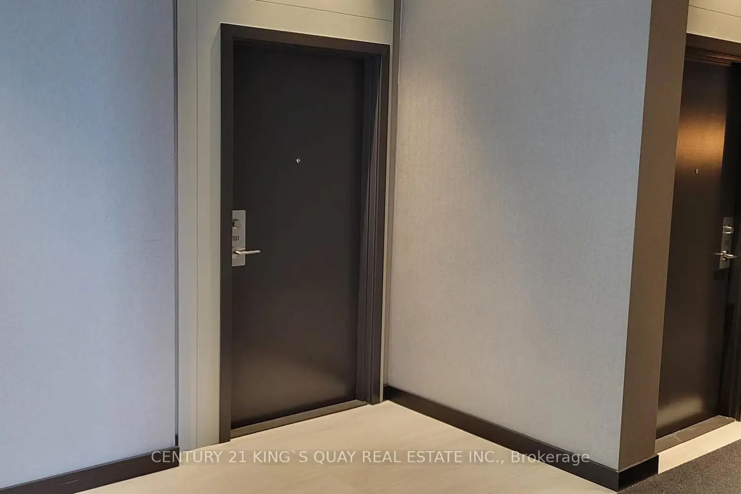 38 Honeycrisp Crescent 101 photo 5