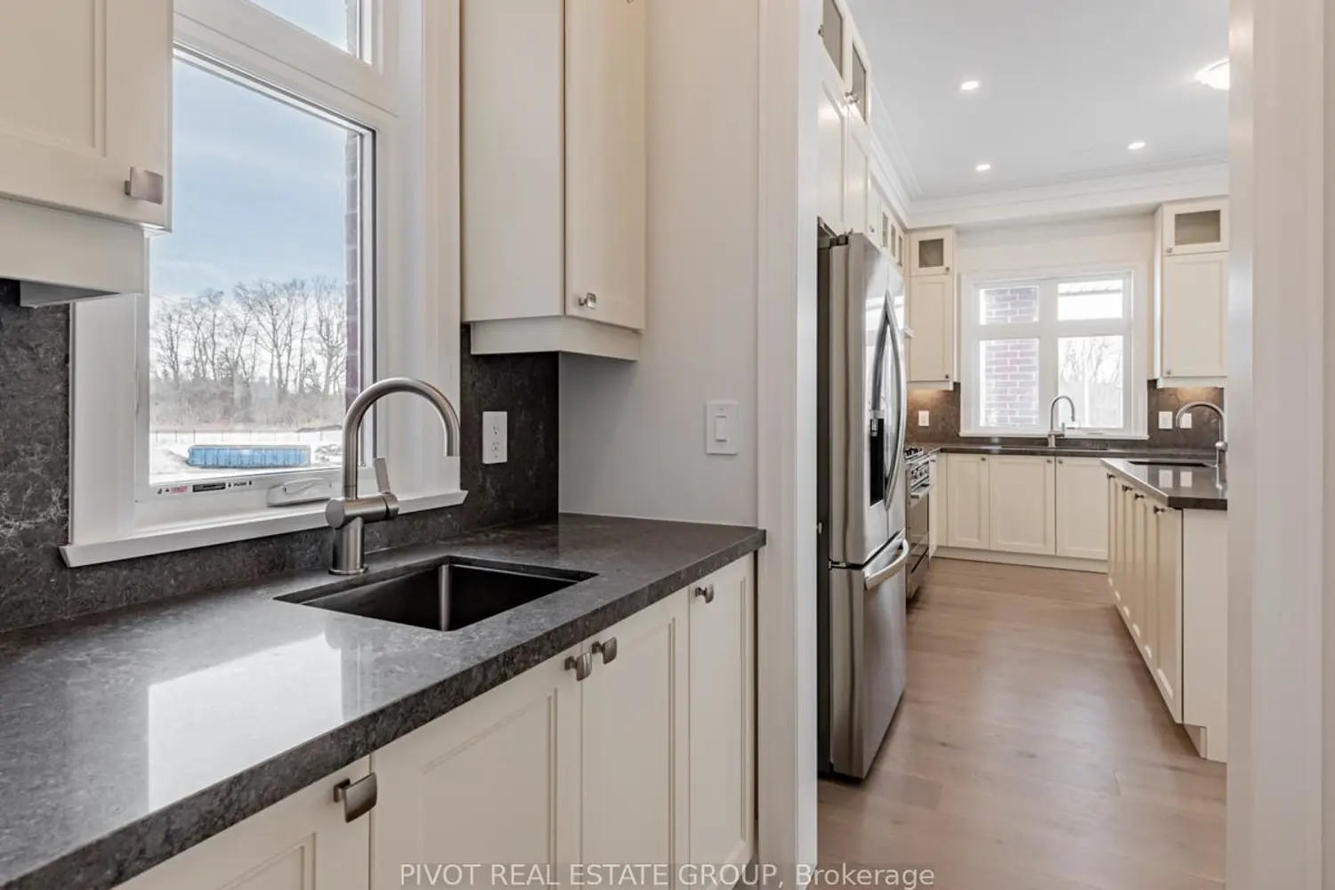 43 Montorio Drive photo 5