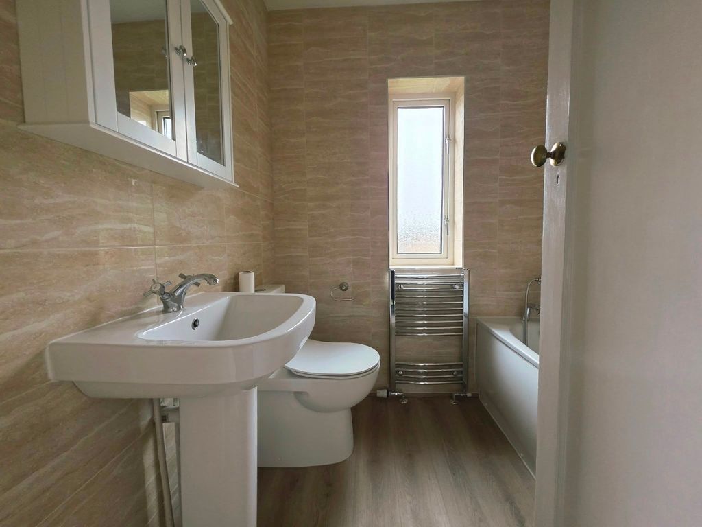 Additional image 4 of 3 bed semi-detached house to rentNewark Avenue, Peterborough PE1