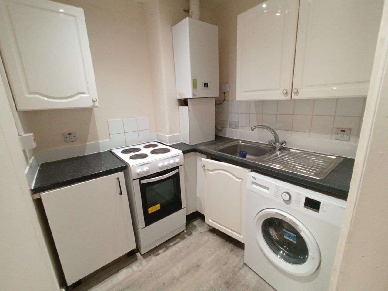 Additional image 3 of 2 Bed Flat, Glasgow, G22, N1 7GU