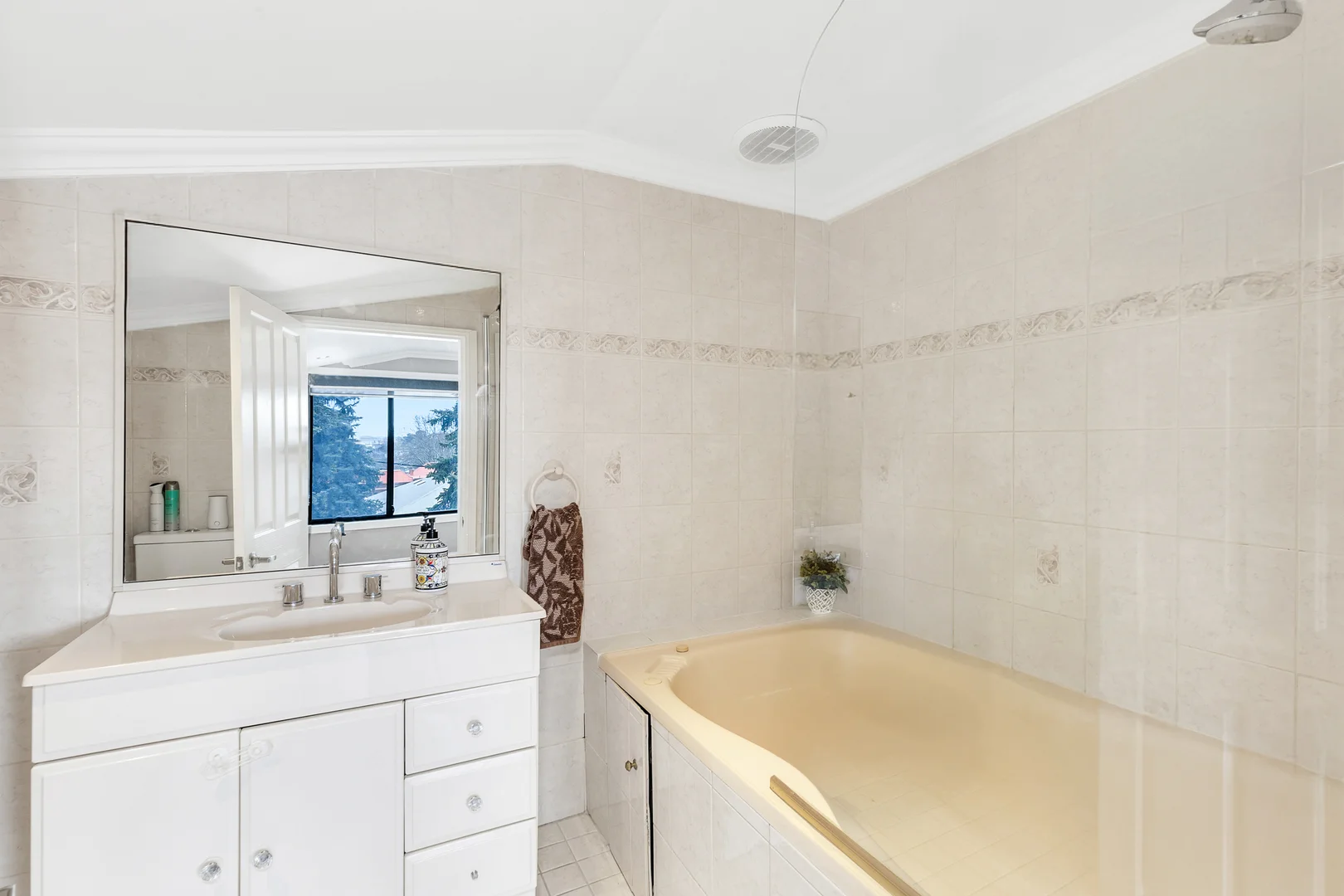 Additional image 16 of 61 Hill Street, Cooma NSW 2630