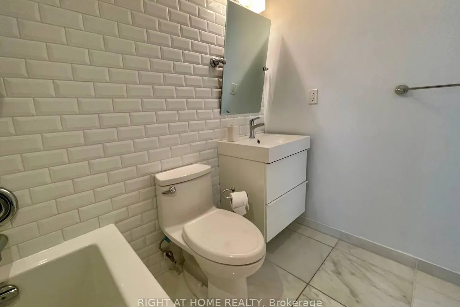 Additional image 8 of 1001 Bay Street 3104