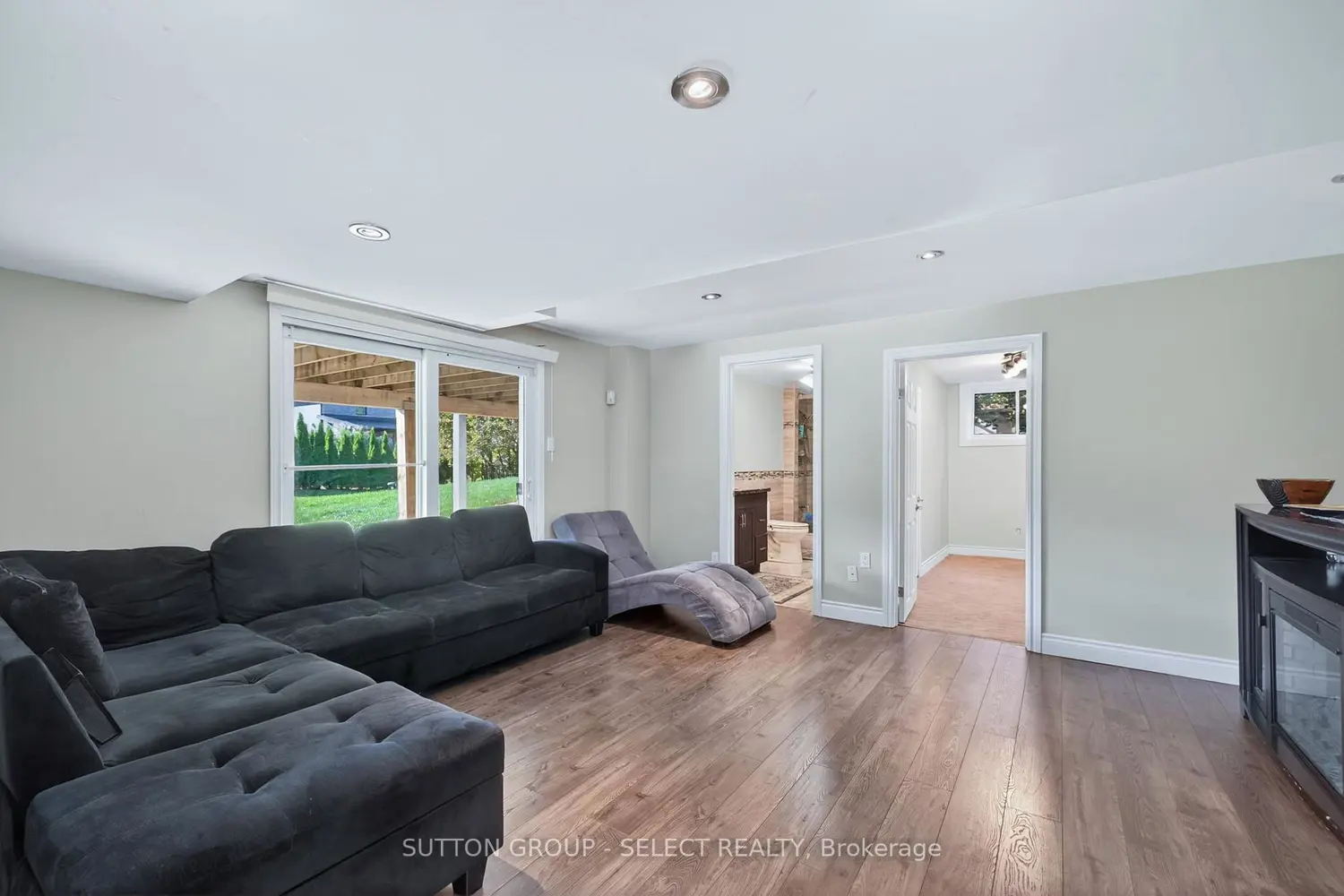 Additional image 12 of 700 Franklinway Crescent