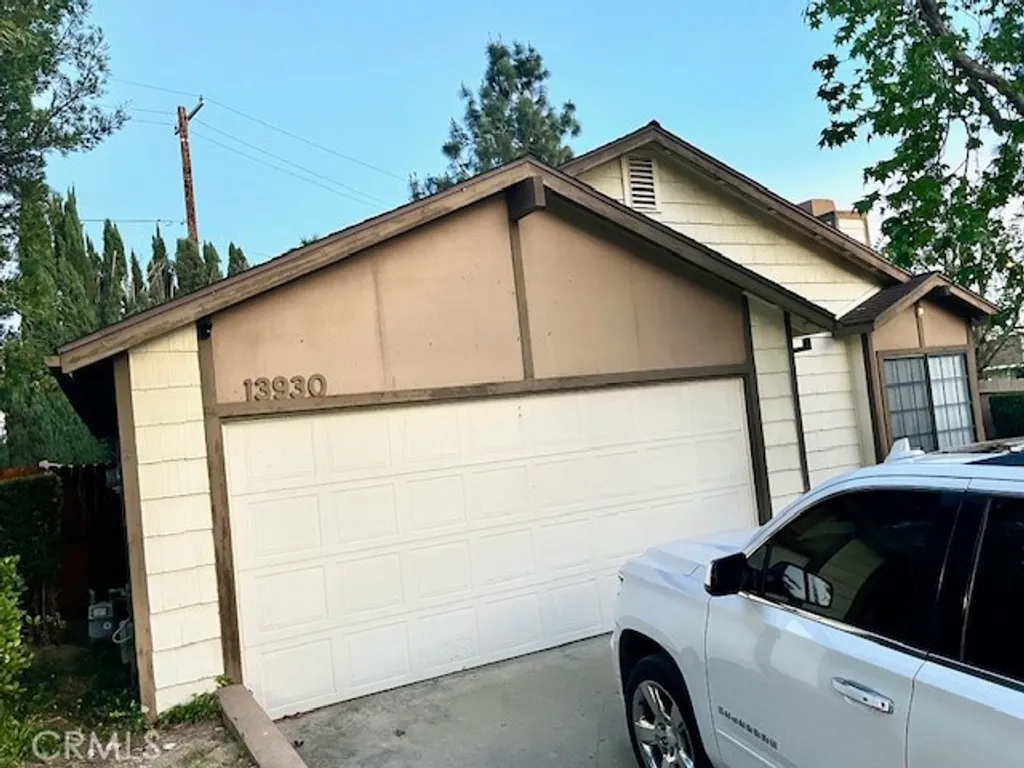 Additional image 3 of 13930 Olive Grove Ln, Sylmar, CA 91342