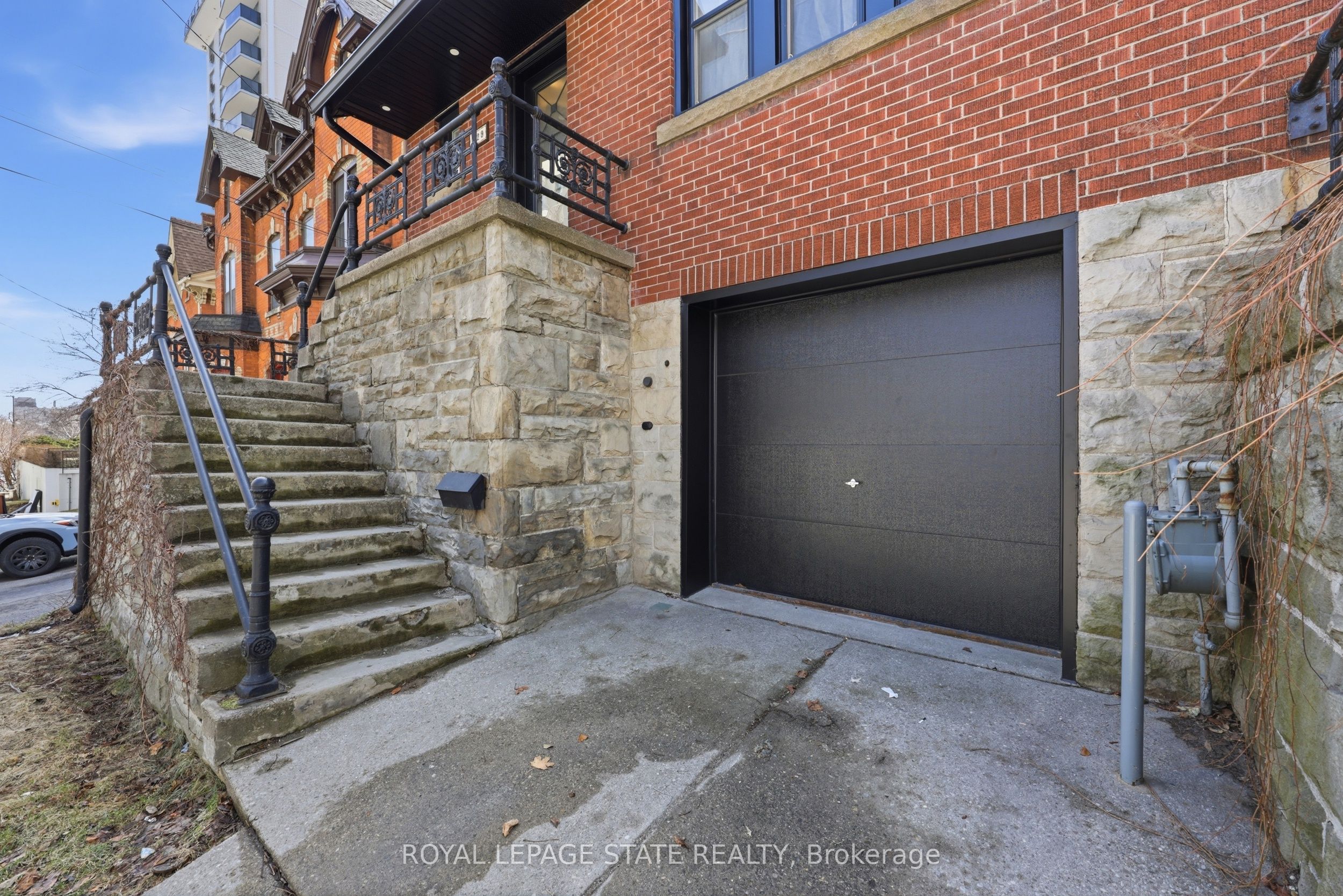 Additional image 3 of 129 Jackson Street W, Hamilton, ON, L8P 1L8