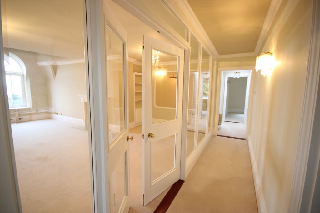 Additional image 3 of 3 bed flat to rentLe Mont Gras D'eau, St Brelade JE3