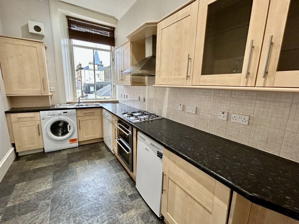 Additional image 2 of 3 bed flat to rentTay Street, Perth, Perthshire PH1