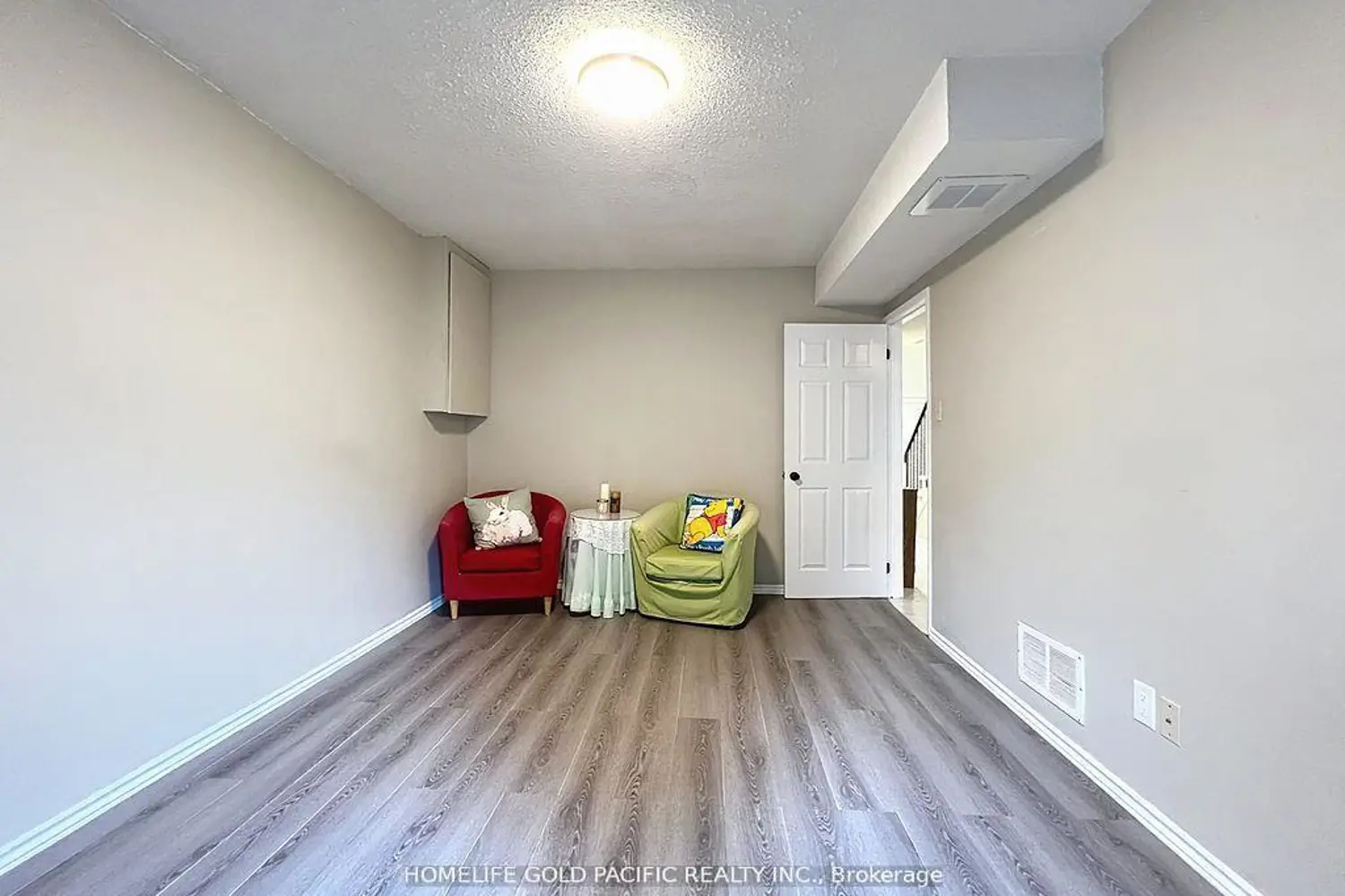 Additional image 4 of 42 Stonehill Court 11