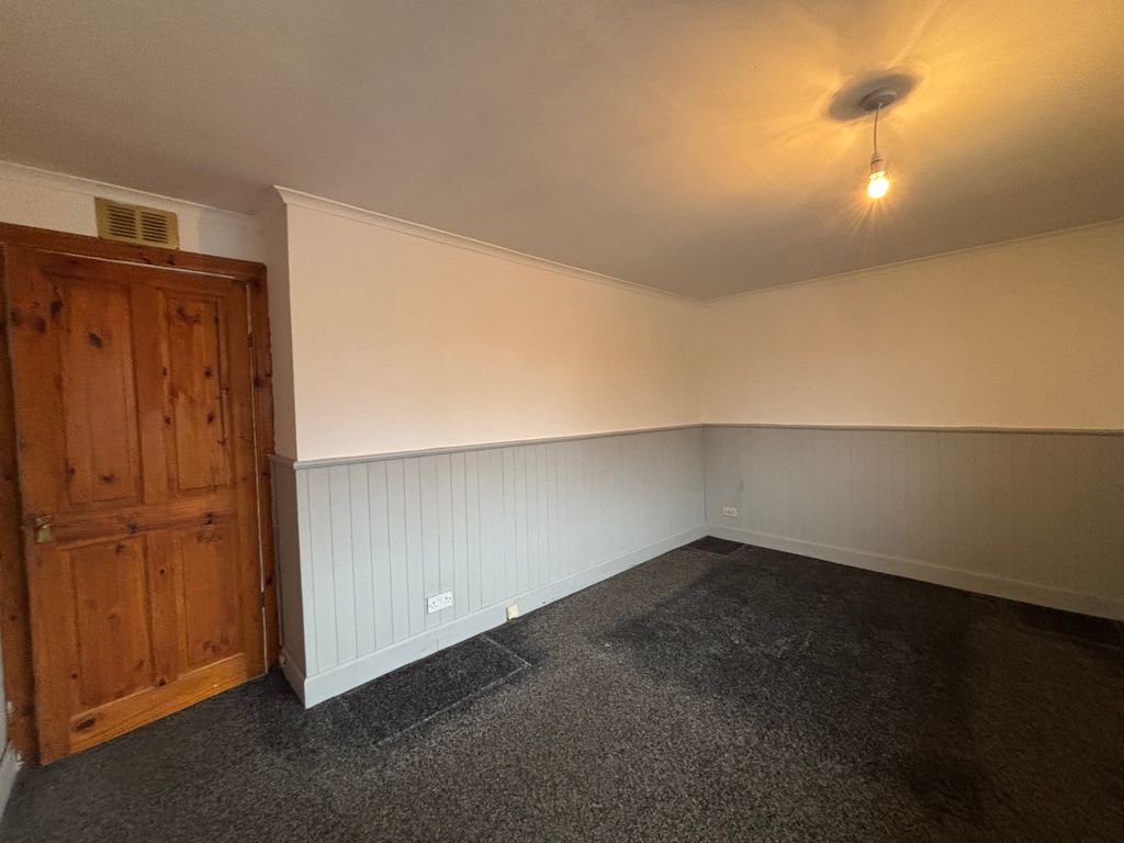 Additional image 13 of 2 bed property to rentMaxwell Place, Glenrothes KY6
