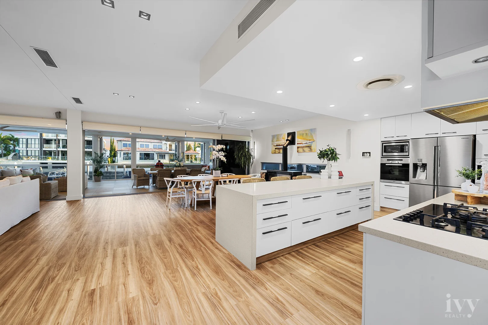 Additional image 5 of 9 Royal Albert Crescent, Sovereign Islands QLD 4216