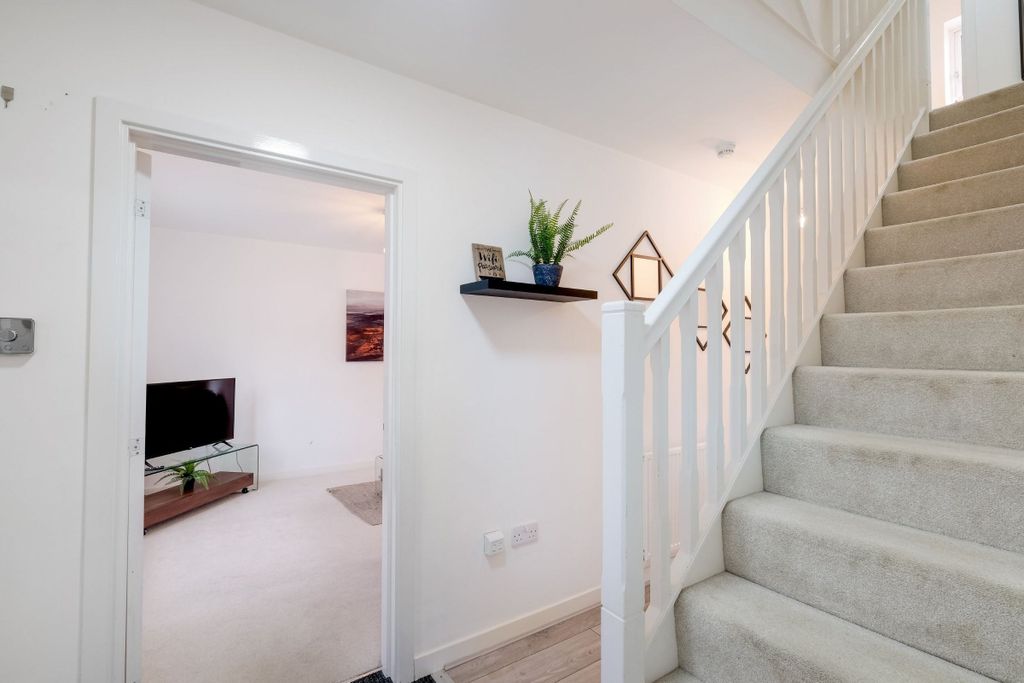 Additional image 42 of 6 bed semi-detached house to rentRedcar Road, Bicester OX26