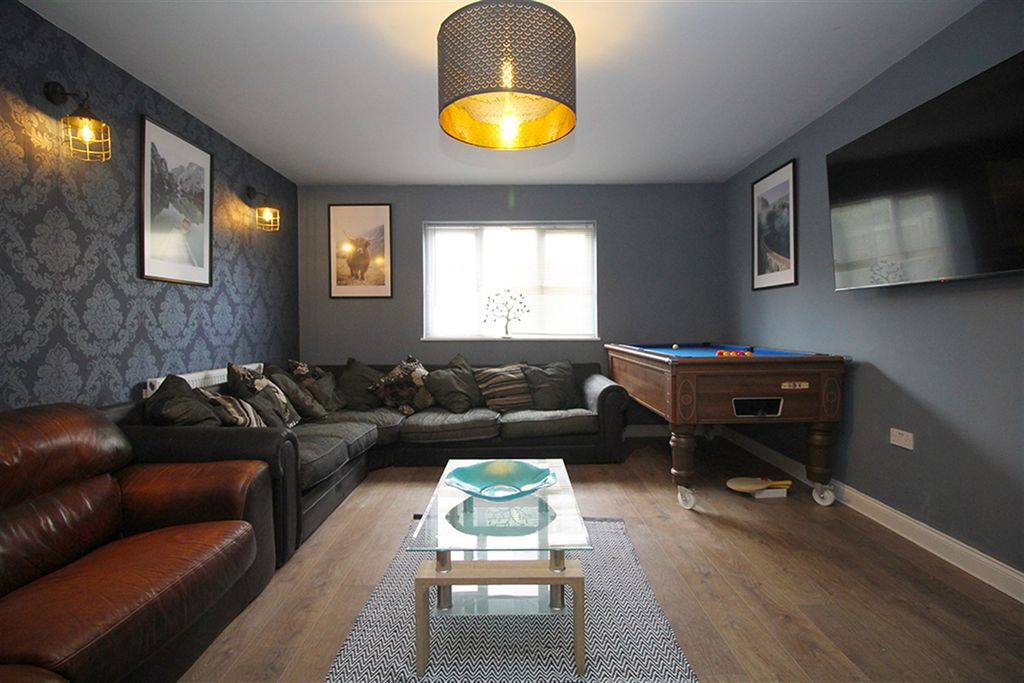 Additional image 2 of 9 bed town house to rentCarington Street, Loughborough LE11