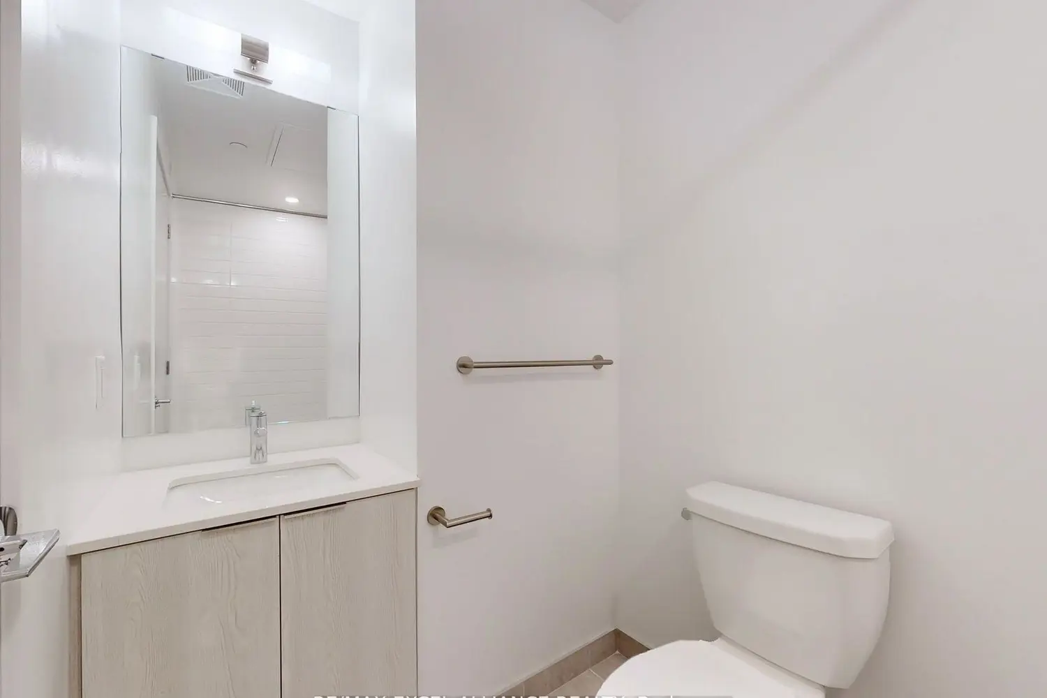 Additional image 13 of 357 King Street 204