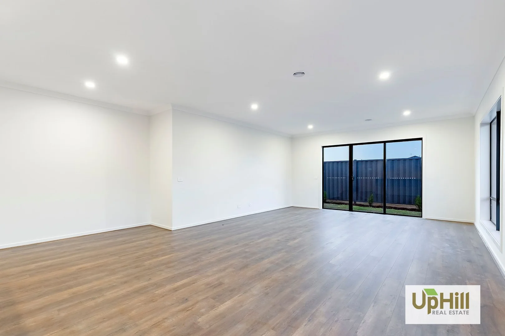 Additional image 9 of 8 Eildon Avenue, Clyde VIC 3978