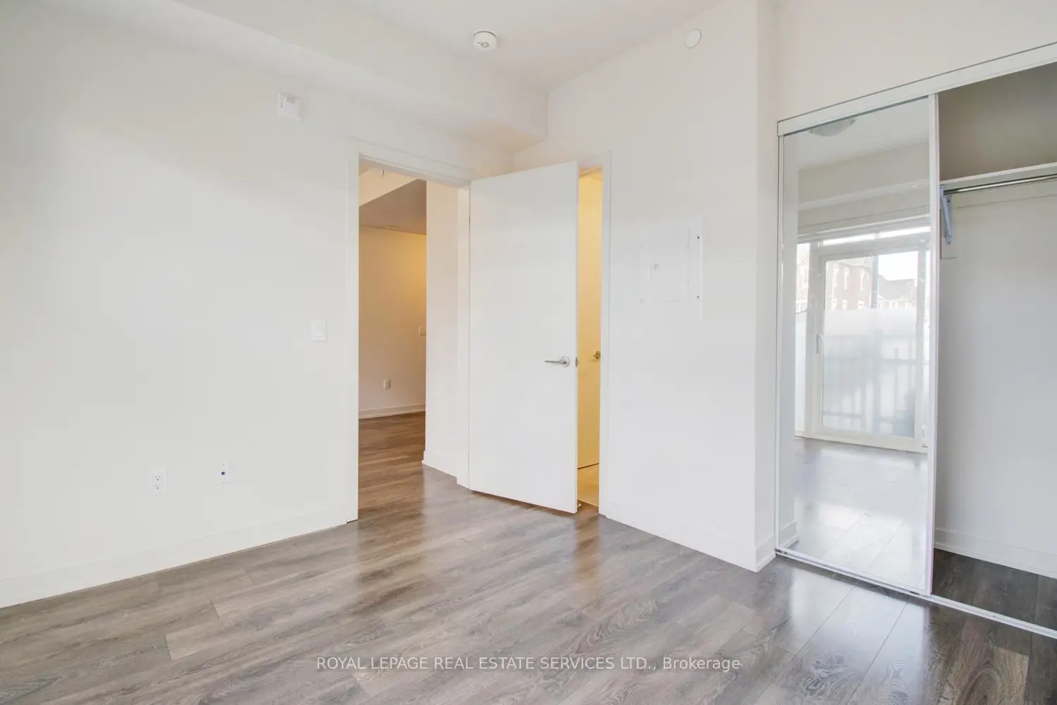 Additional image 13 of 62 Sky Harbour Drive 113