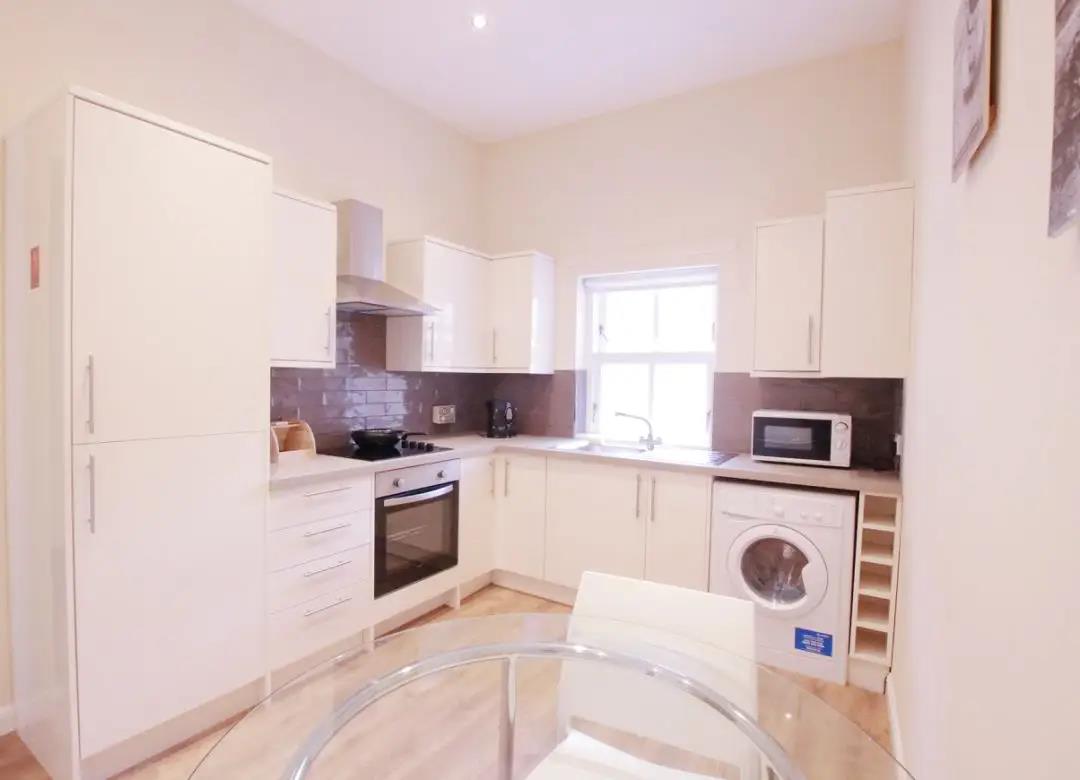 Additional image 7 of 2 Bed Flat, Argyle Street, G3, N1 7GU