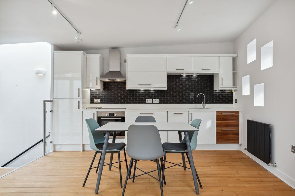 Additional image 9 of 1 bed mews to rentLansdowne Crescent Lane, Kelvinbridge, Glasgow G20