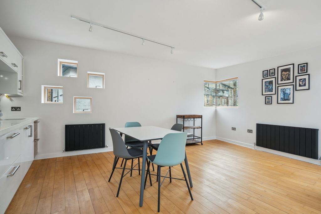 Additional image 7 of 1 bed mews to rentLansdowne Crescent Lane, Kelvinbridge, Glasgow G20