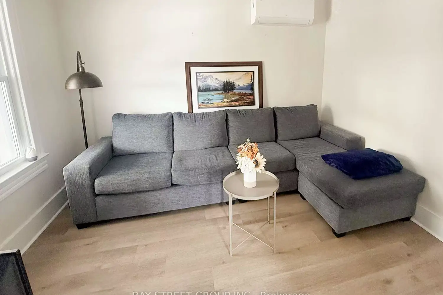 Additional image 4 of 371 Carlton Street