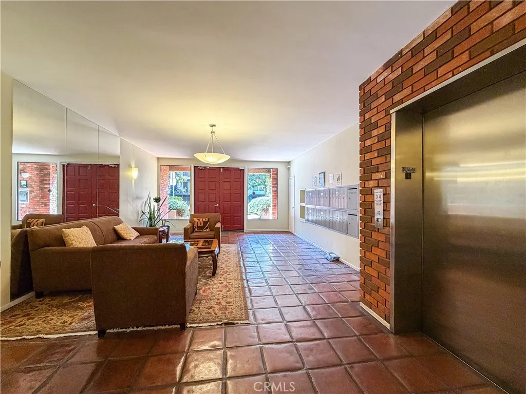 Additional image 58 of 1944 Glendon Unit 209, Los Angeles, CA 90025