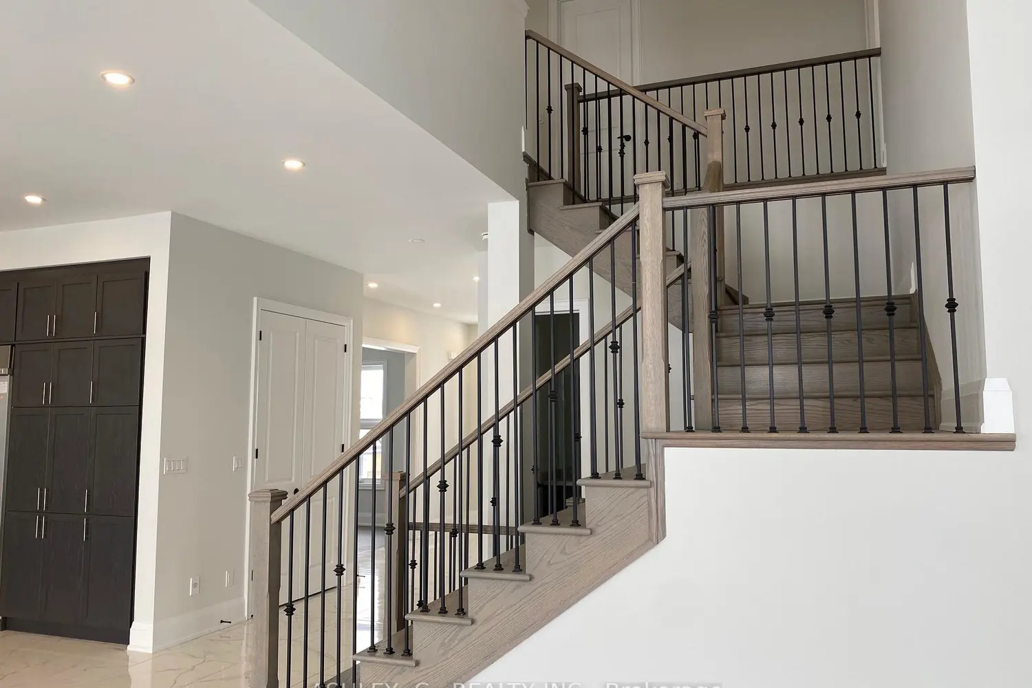 Additional image 5 of 98 William Crisp Drive