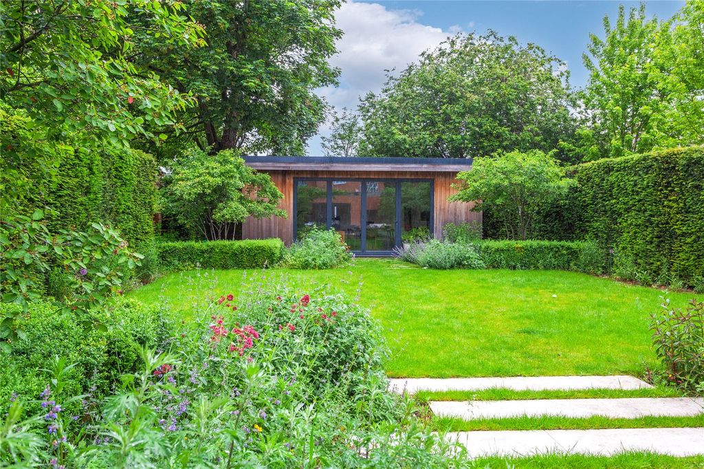 Additional image 22 of 4 bed detached house to rentNorman Avenue, Henley-On-Thames, Oxfordshire RG9