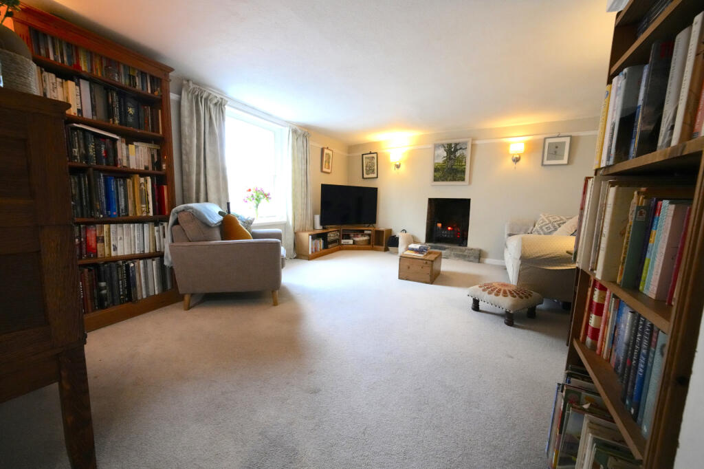 Additional image 3 of 19 Southover, Wells, Somerset, BA5 1UG