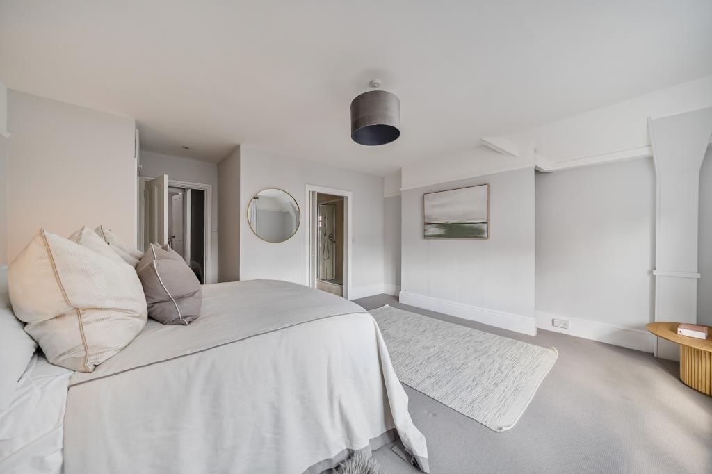 Additional image 8 of 3 bed flat to rentTown Centre, Henley-On-Thames RG9