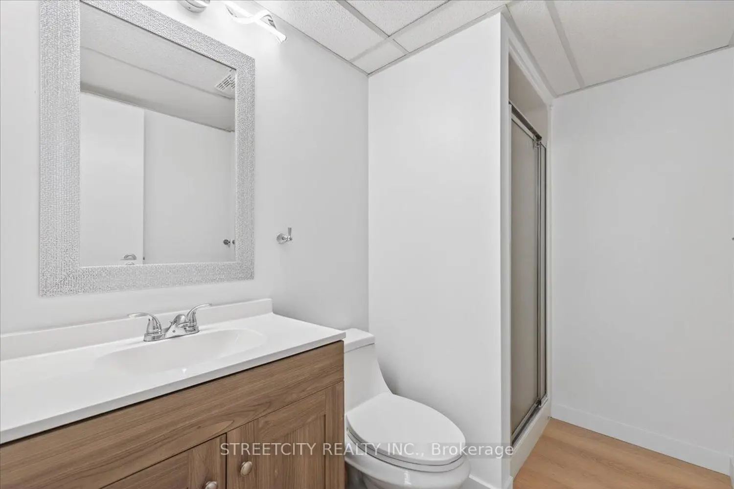521 Riverside Drive 301 photo 4