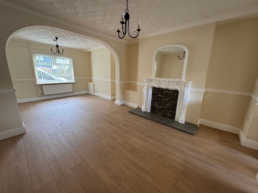 Additional image 2 of 3 bed terraced house to rentGlyncoed Terrace, Merthyr Tydfil CF47