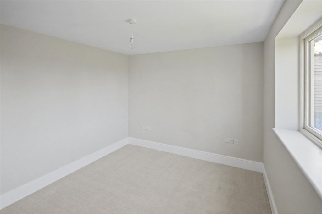 Additional image 16 of 3 bed barn conversion to rentHardwick Road, Wellingborough NN8