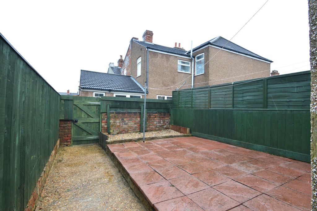 Additional image 10 of Room to rentFarebrother Street, Grimsby DN32