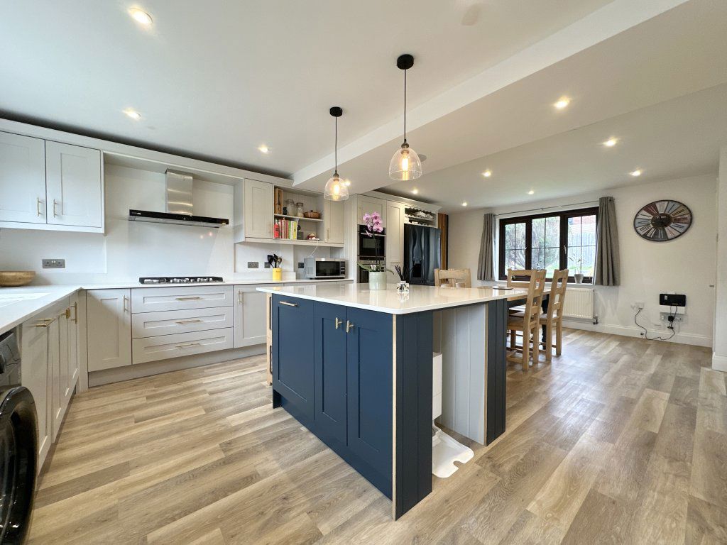 Additional image 3 of 6 bed property to rentBrock End, Portishead BS20