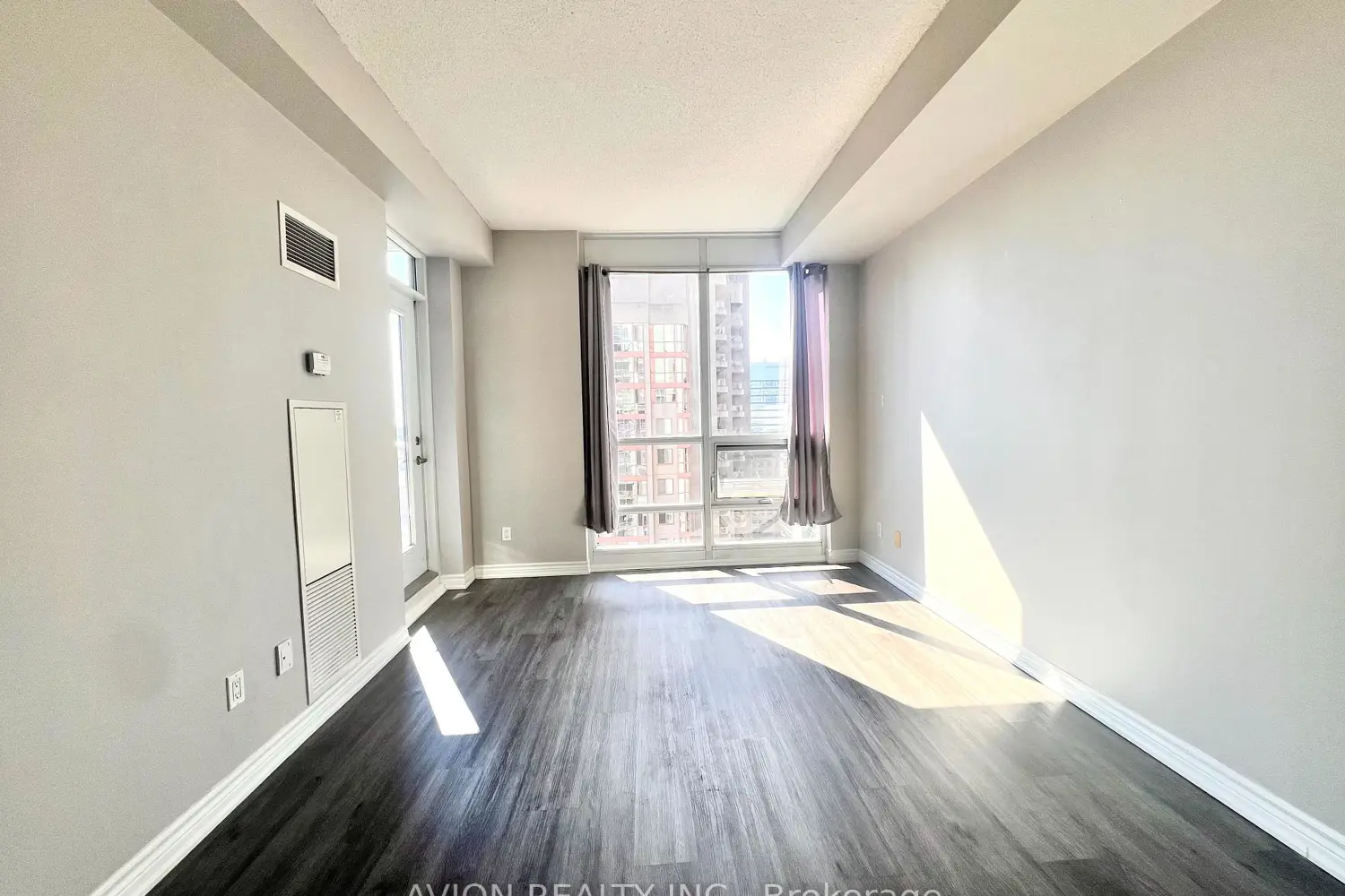 Additional image 6 of 761 Bay Street 2610