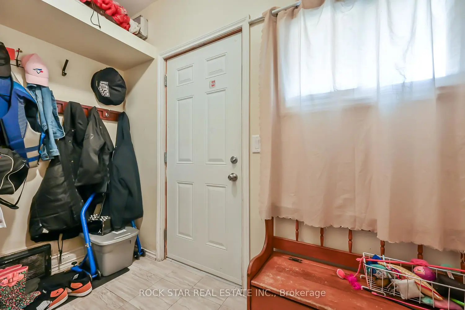 Additional image 7 of 139 Balsam Avenue