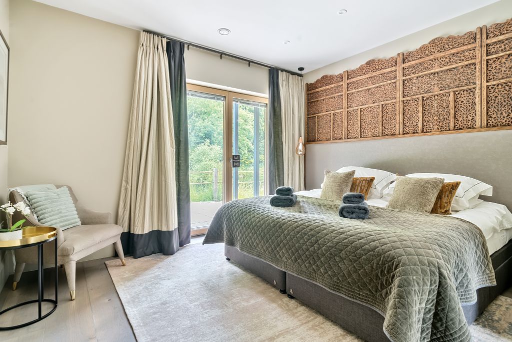 Additional image 18 of 4 bed detached house to rentThe Fisheries, Wiltshire SN11