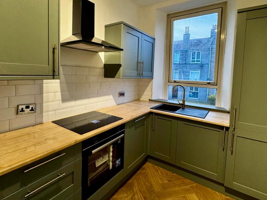 Holburn Street, Aberdeen, Aberdeenshire, AB10