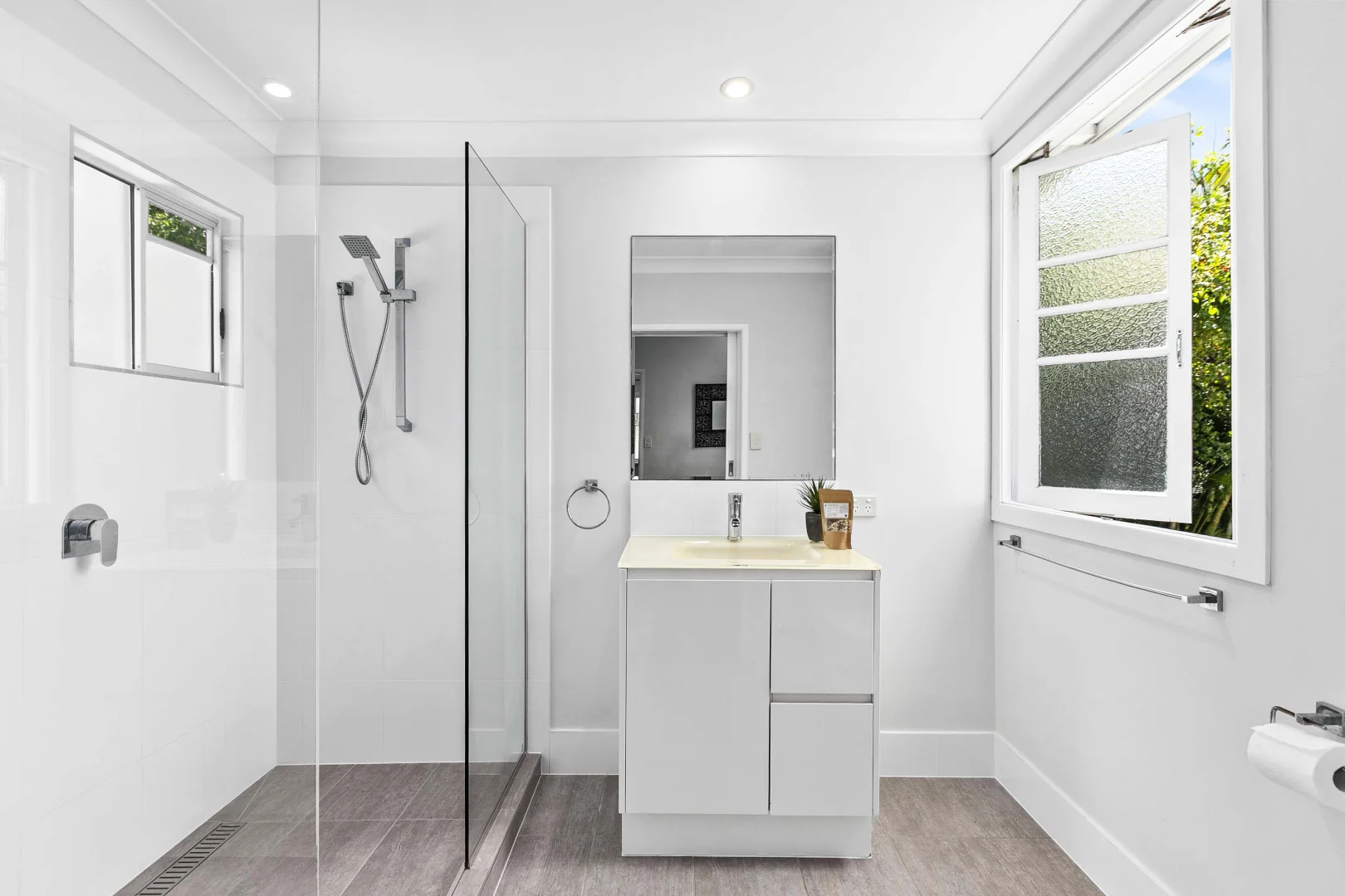 Additional image 13 of 491B Esplanade, Torquay QLD 4655