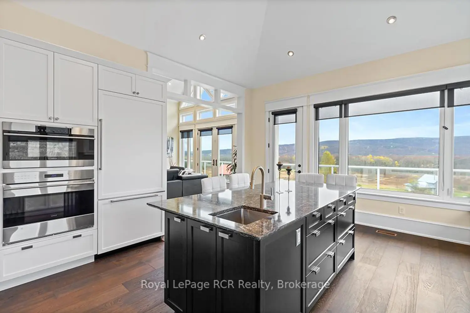 Additional image 9 of 195781 Grey 7 Road