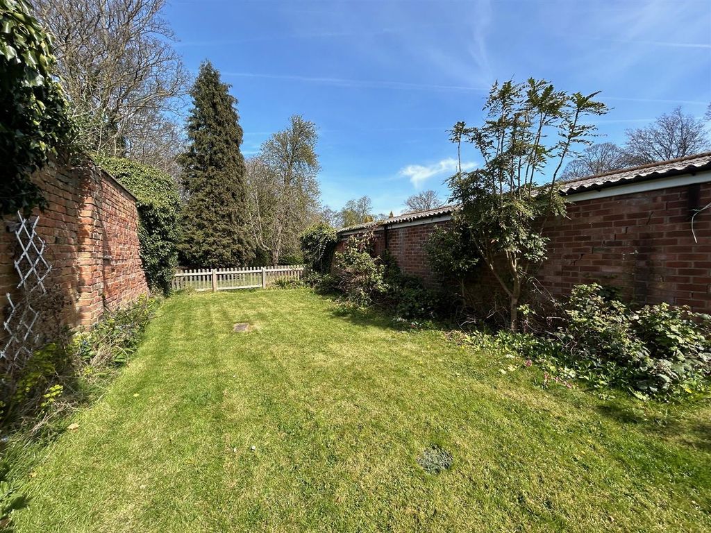 Additional image 17 of 5 bed detached house to rentEastgate, Louth LN11
