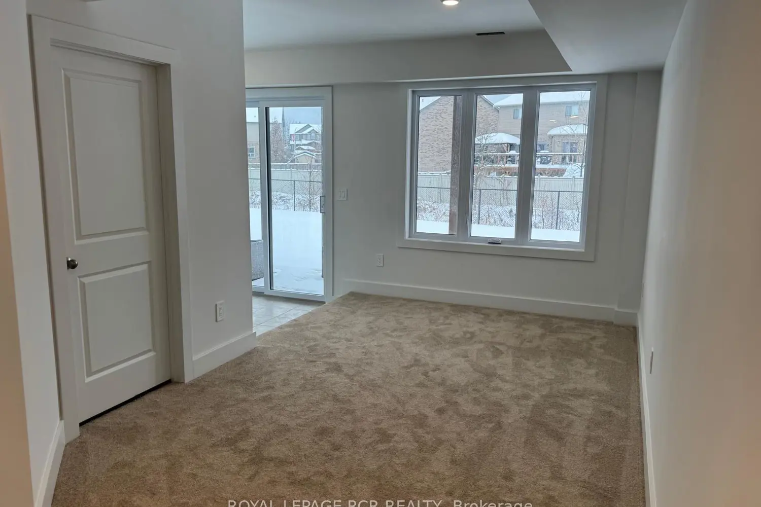 Additional image 17 of 690 Broadway Avenue 12