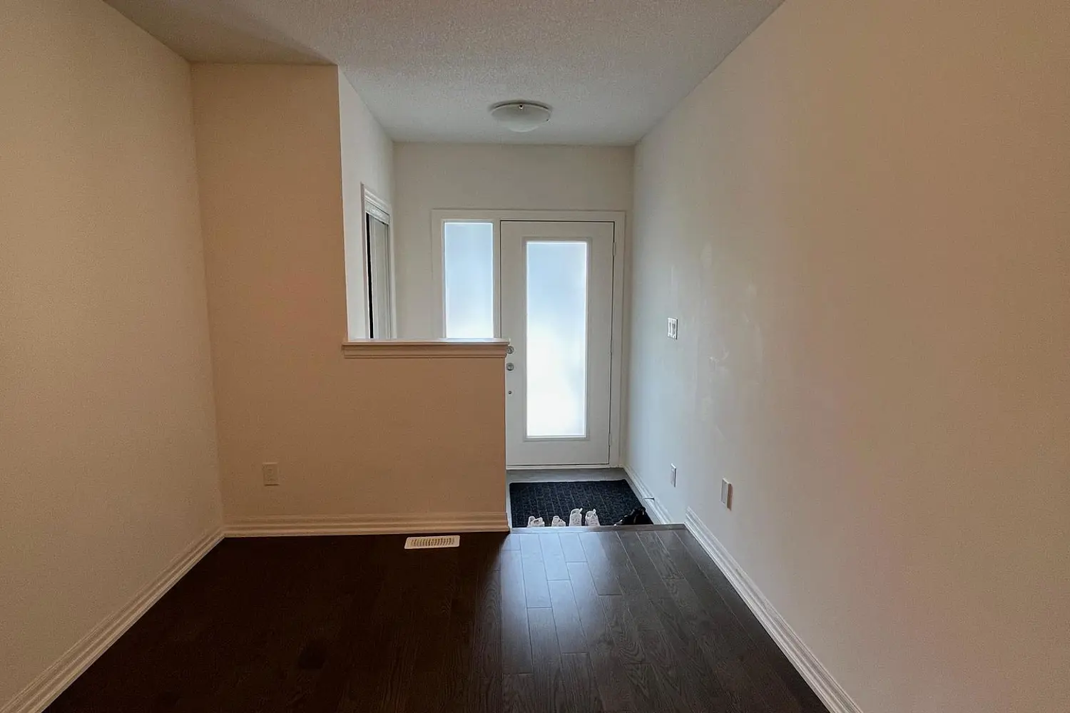 Additional image 12 of 53 Vantage Loop