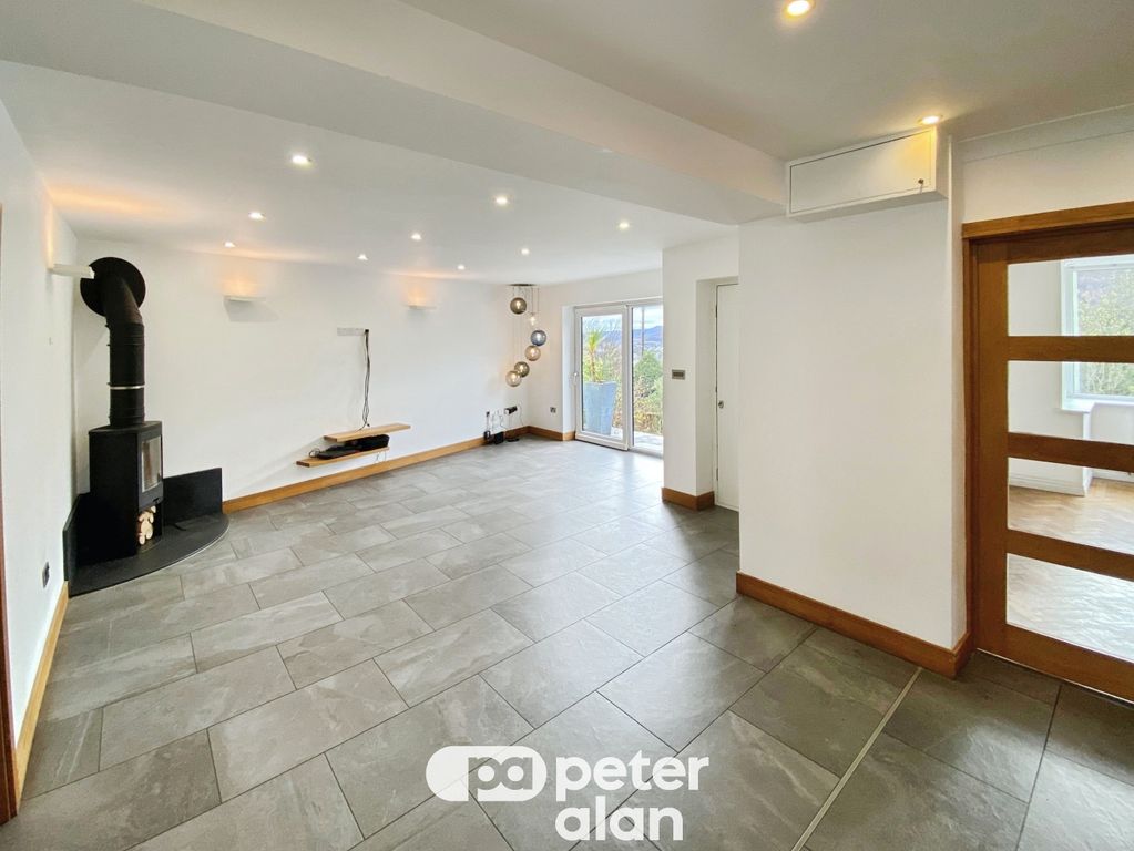 Additional image 18 of 5 bed property to rentHeol Penrhiw, Mountain Ash CF45