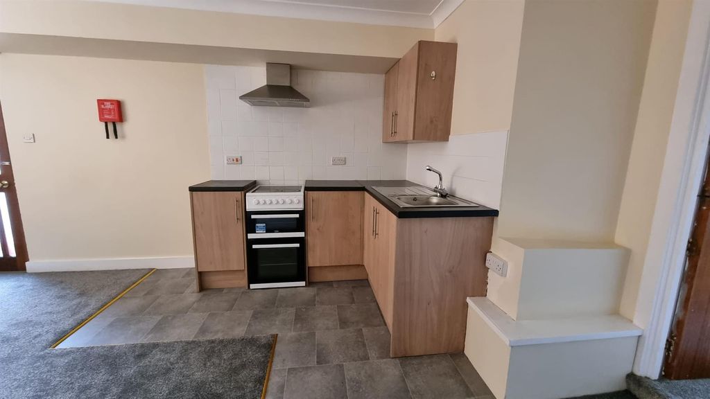 Additional image 5 of 1 bed flat to rentDew Street, Haverfordwest SA61