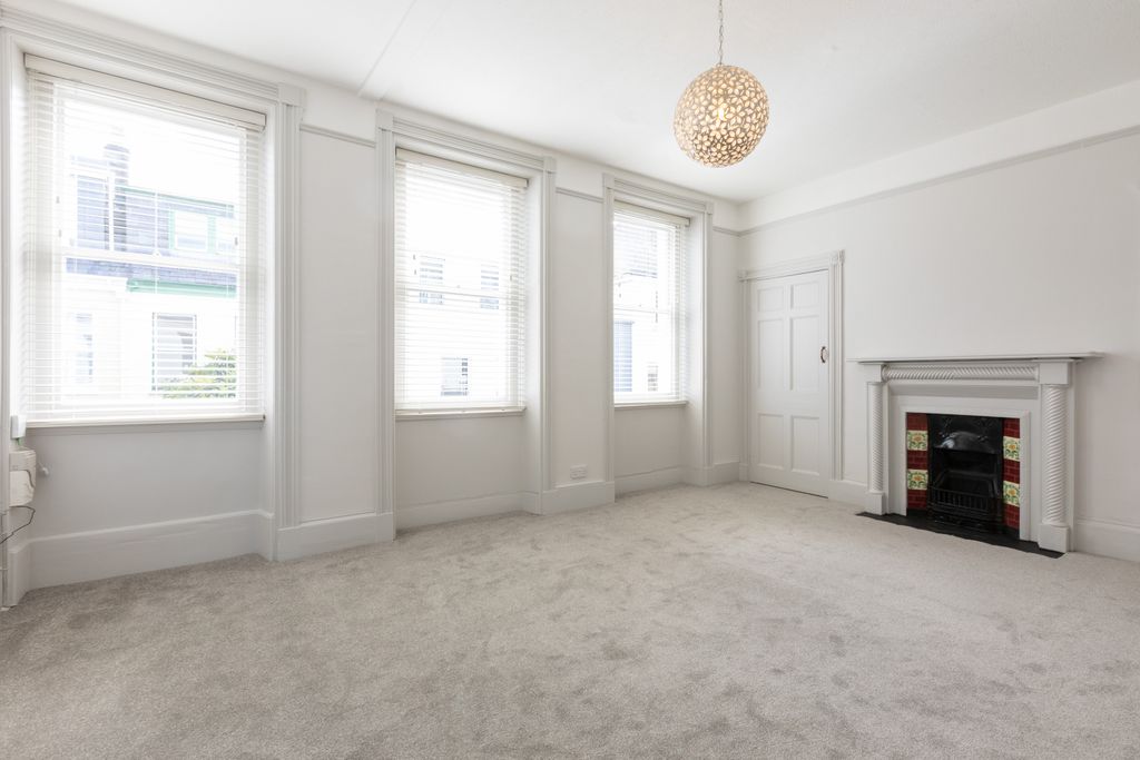 Additional image 6 of 2 bed flat to rentNew Street, St. Helier, Jersey JE2