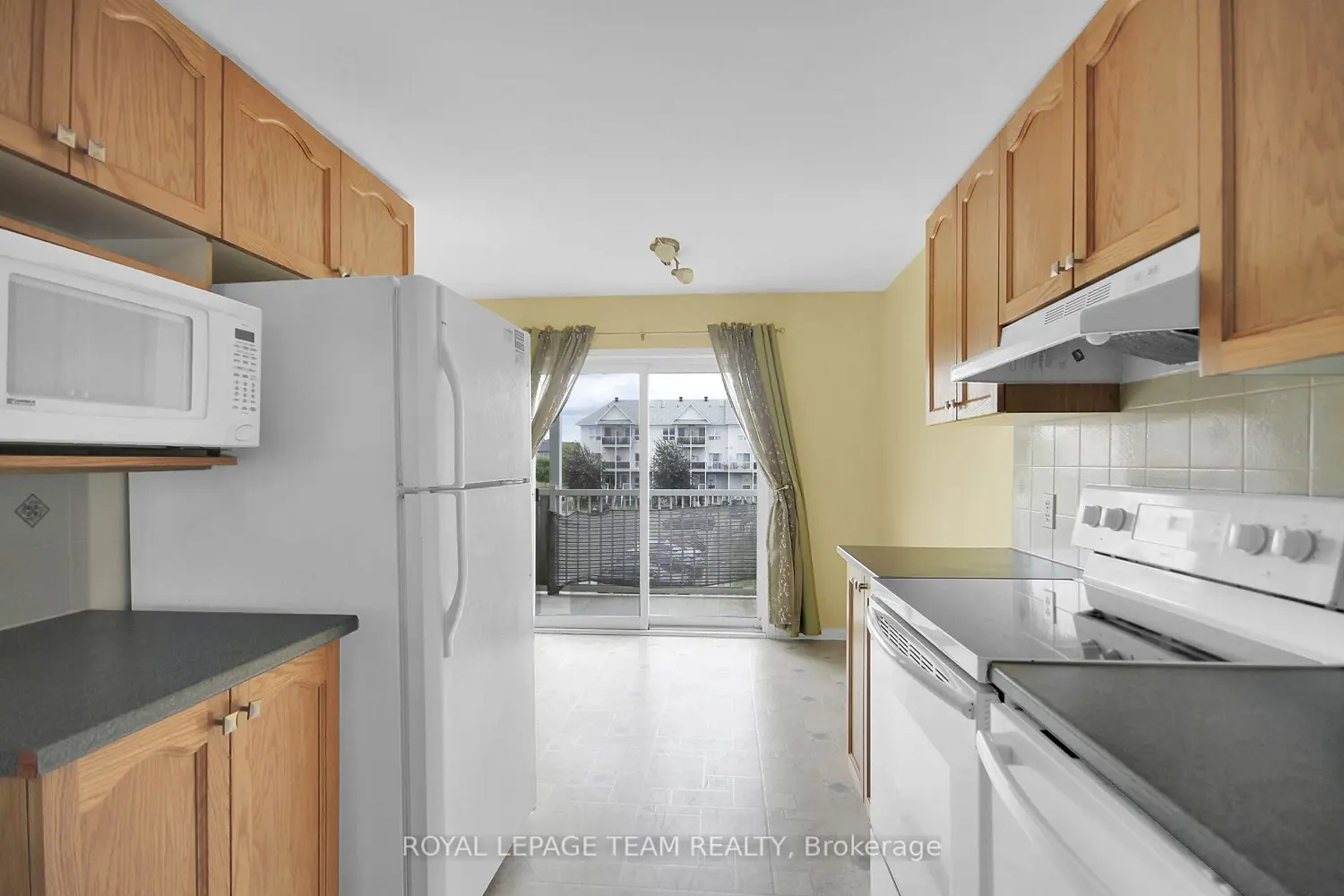 Additional image 11 of 414 Hillsboro Private 16